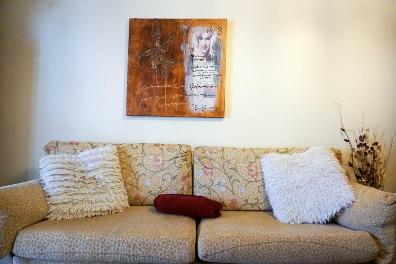 Peaceful & Styled Flat, 2 Bdrms, Wifi, Smart Tv Apartment Kavála Luaran gambar
